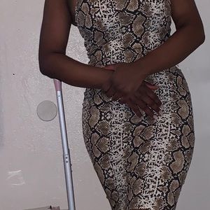 Popular  Indonesia 2 piece snake print